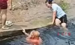 跳水失败脸摔成两半原版高清视频曝光，令人震惊的瞬间全景回放