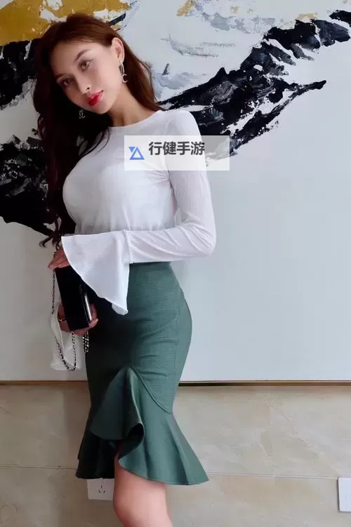 人人射人人爽人人妻:爱的梦想与现实的交织图1