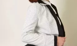 水朝阳野客厅：自然与生活的完美融合