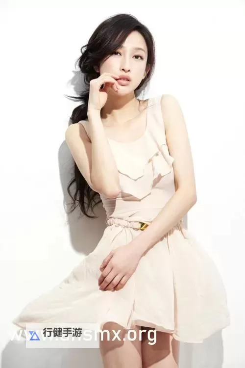 中文乱幕日产无线码：在数字迷雾中解码未来的叙事图1