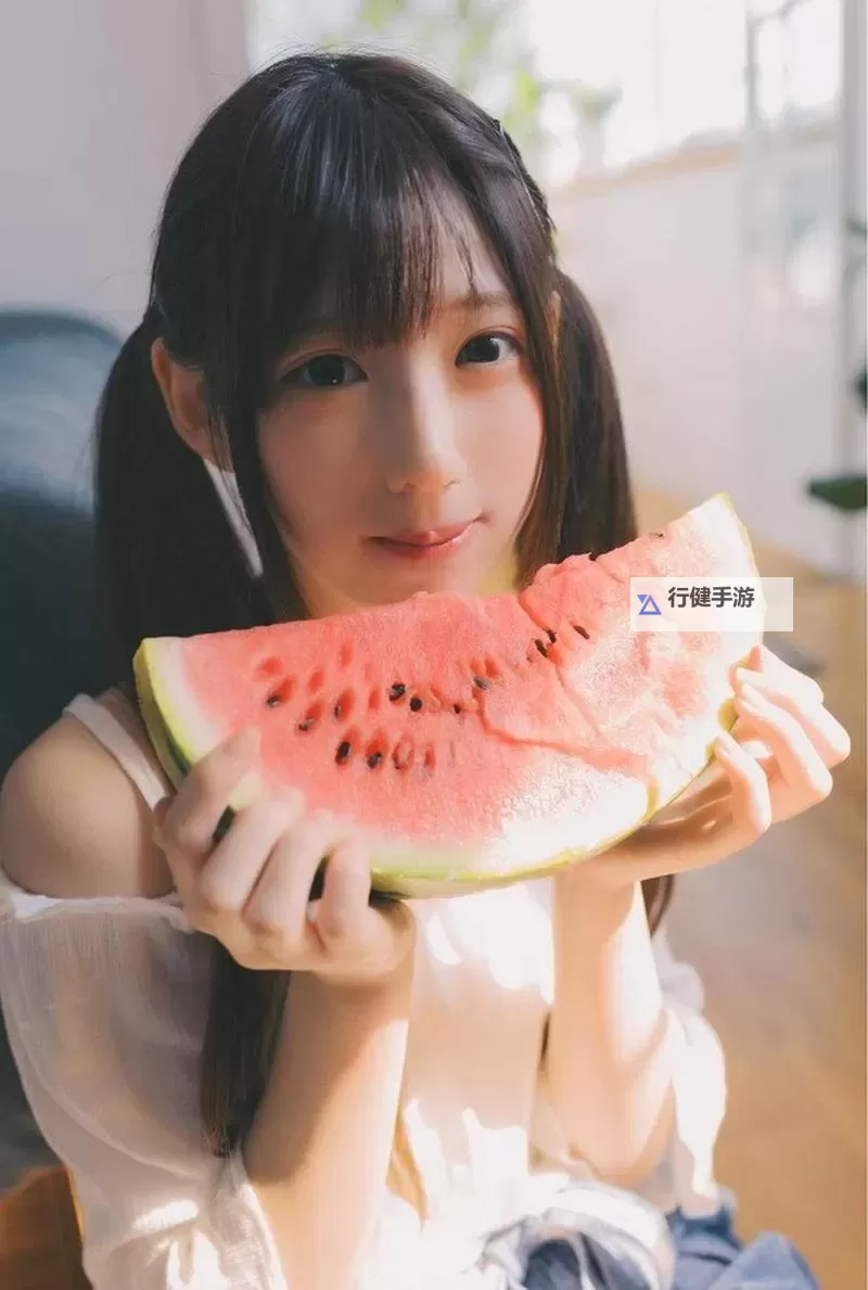 国产美女在线吃瓜：本周娱乐热议全揭秘图1